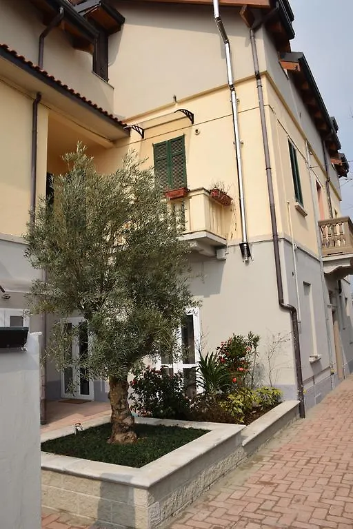 B&B Leonardo Rho 3*,
