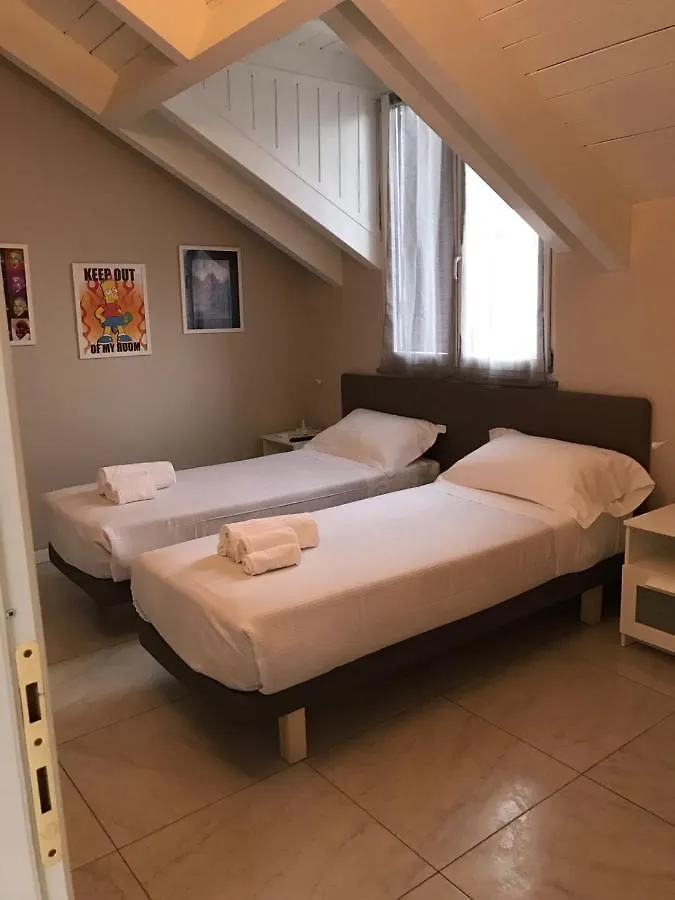 B&B Leonardo Rho Guest house